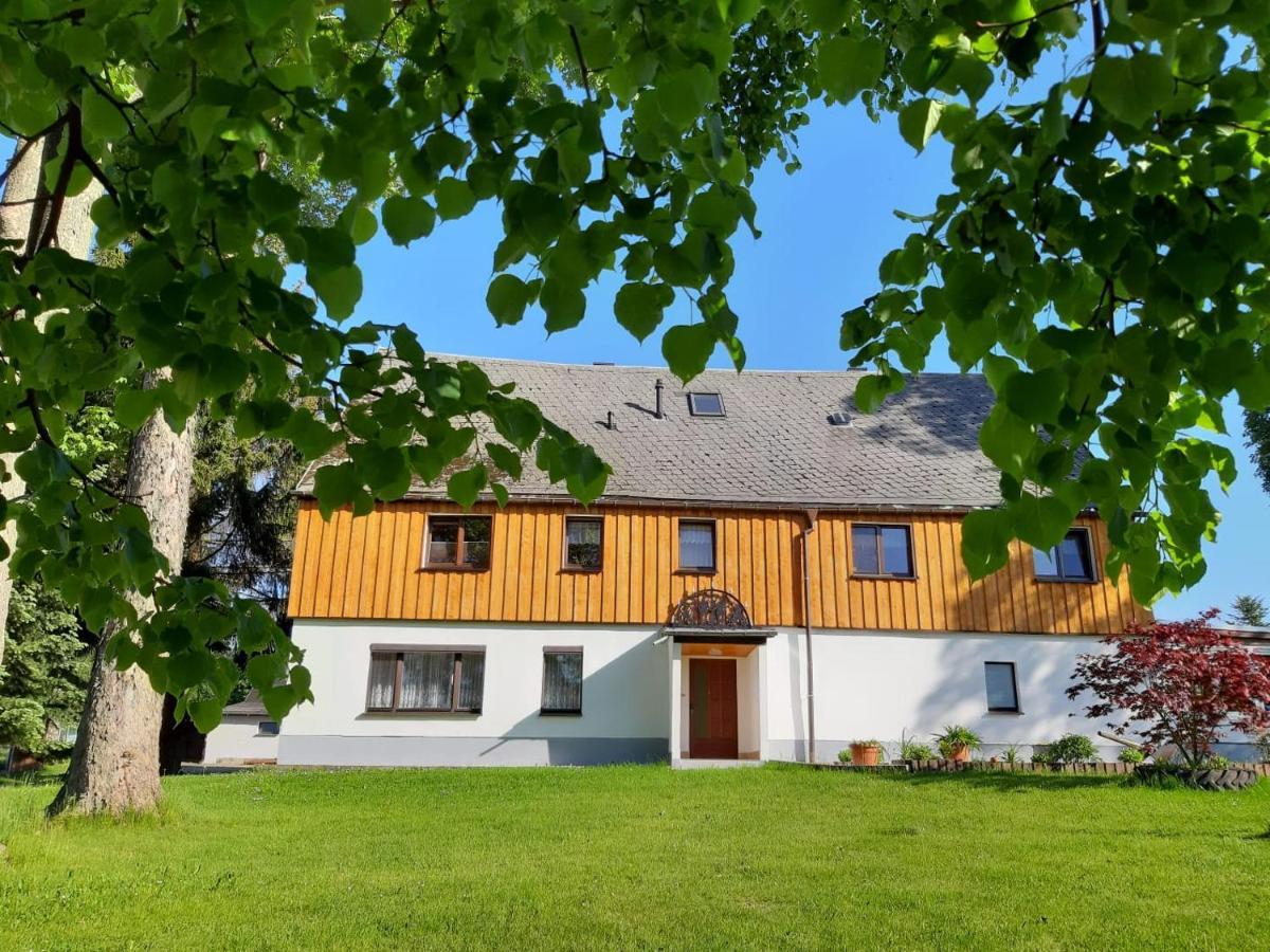 Familienfreundliche Ferienwohnung Zschorlau Экстерьер фото